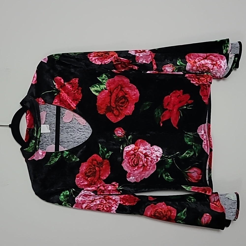 Objex velvety floral bell sleeve top Vintage Y2K Whimsigoth Dark Romantic